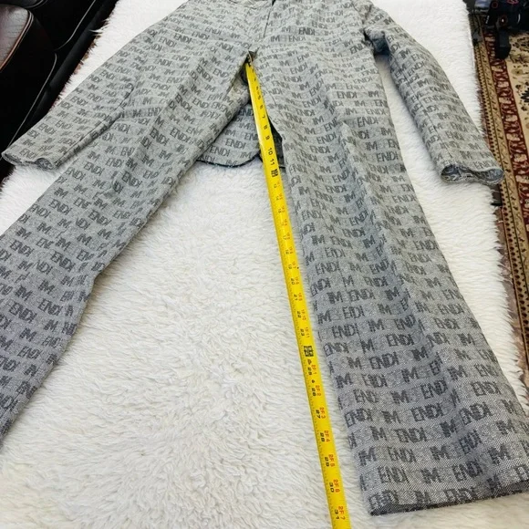 Fendi Gray Logo-Print Jacket and Matching Pants Set - Picture 14 of 16
